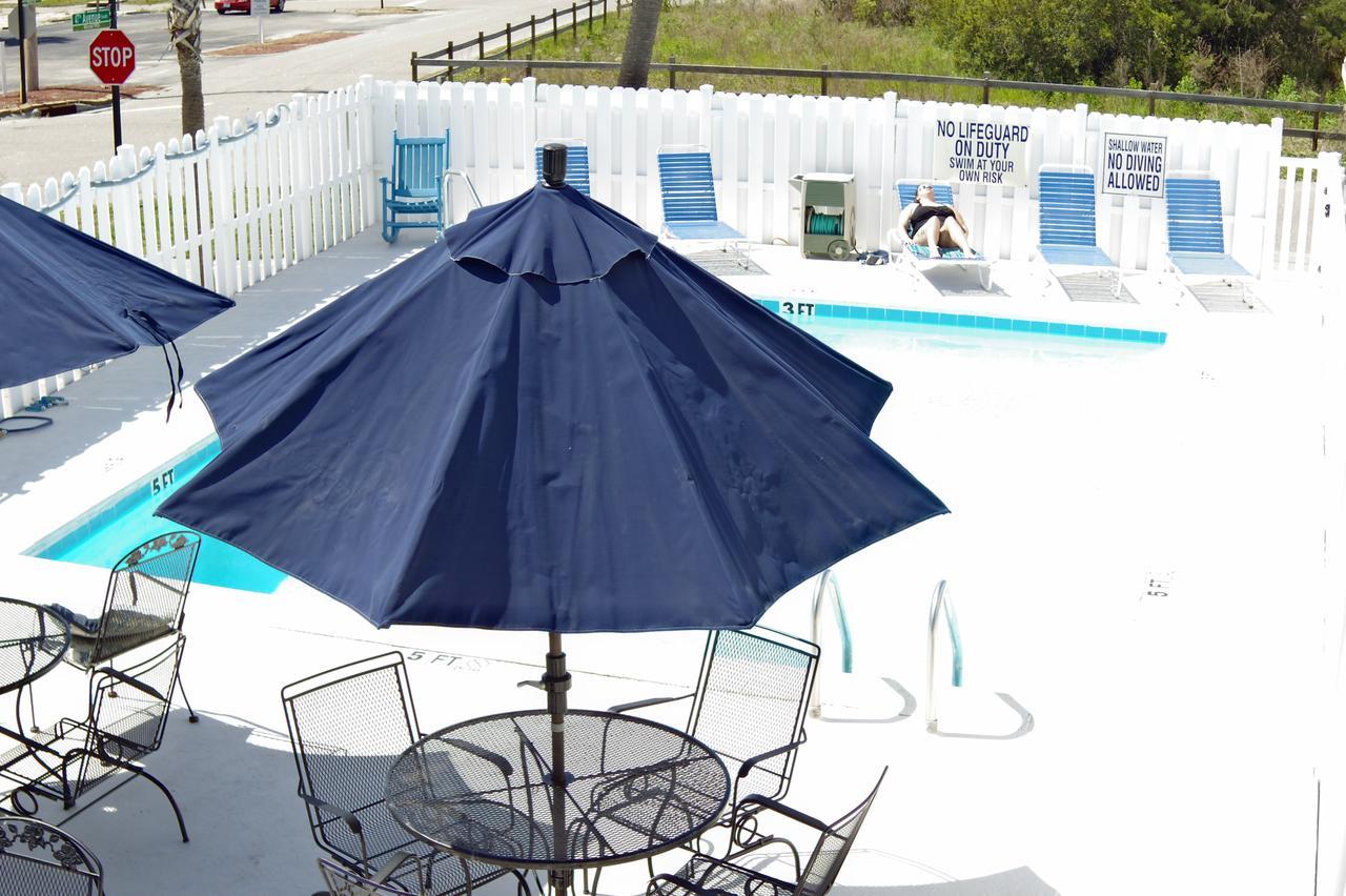 Edgewater Motel